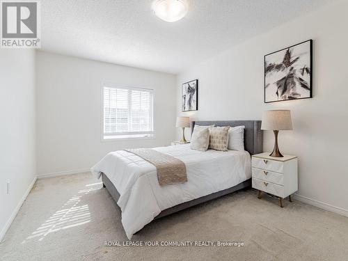 2 Domenica Way, Vaughan (Sonoma Heights), ON - Indoor Photo Showing Bedroom