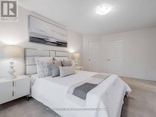 2 Domenica Way, Vaughan (Sonoma Heights), ON - Indoor Photo Showing Bedroom