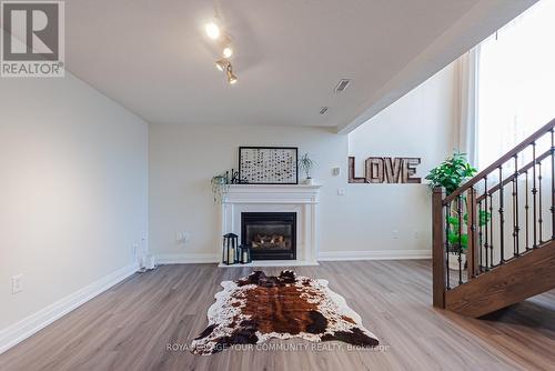 5 Selkirk Crescent, Barrie (Holly), ON - Indoor Photo Showing Living Room With Fireplace