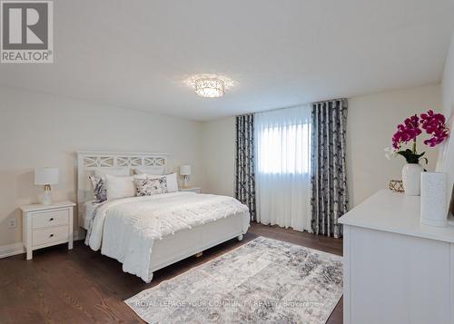 5 Selkirk Crescent, Barrie (Holly), ON - Indoor Photo Showing Bedroom