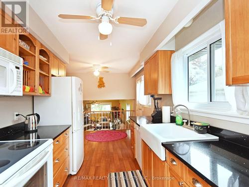 2054 Davebrook Road, Mississauga (Clarkson), ON - Indoor Photo Showing Kitchen