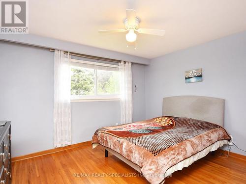 2054 Davebrook Road, Mississauga (Clarkson), ON - Indoor Photo Showing Bedroom