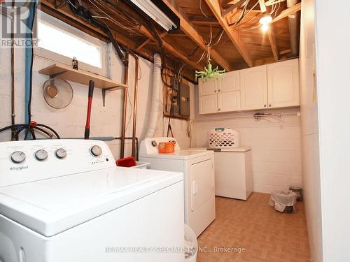 2054 Davebrook Road, Mississauga (Clarkson), ON - Indoor Photo Showing Laundry Room