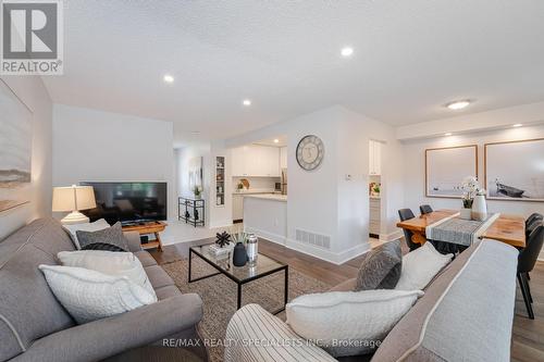 57 - 6779 Glen Erin Drive, Mississauga (Meadowvale), ON - Indoor Photo Showing Living Room