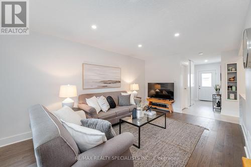 57 - 6779 Glen Erin Drive, Mississauga (Meadowvale), ON - Indoor Photo Showing Living Room