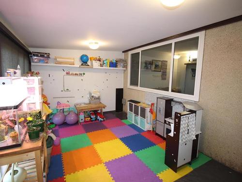 39-1697 Greenfield Ave, Kamloops, BC - Indoor Photo Showing Other Room