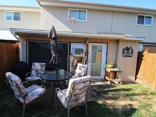 39-1697 Greenfield Ave, Kamloops, BC - Outdoor With Exterior