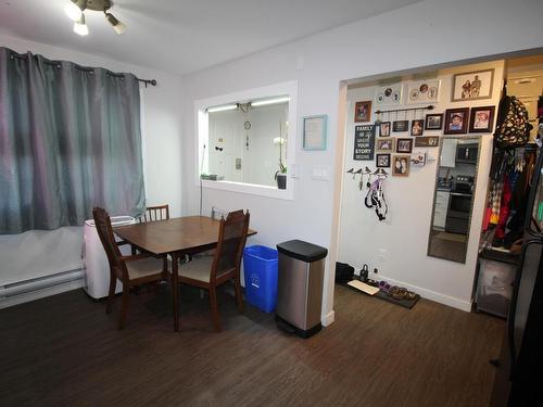 39-1697 Greenfield Ave, Kamloops, BC - Indoor Photo Showing Dining Room