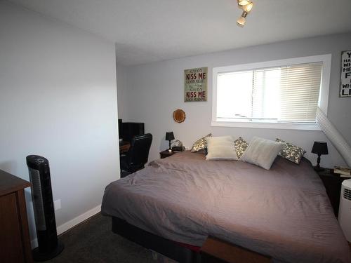 39-1697 Greenfield Ave, Kamloops, BC - Indoor Photo Showing Bedroom