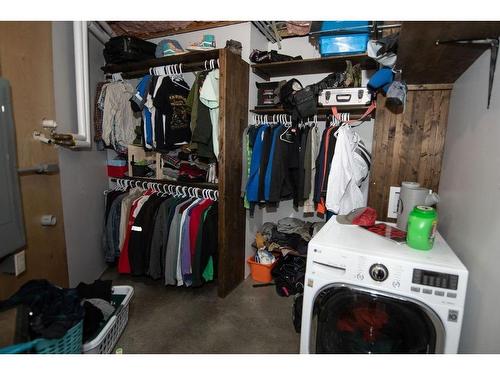 4377 Shuswap Rd, Kamloops, BC - Indoor Photo Showing Laundry Room