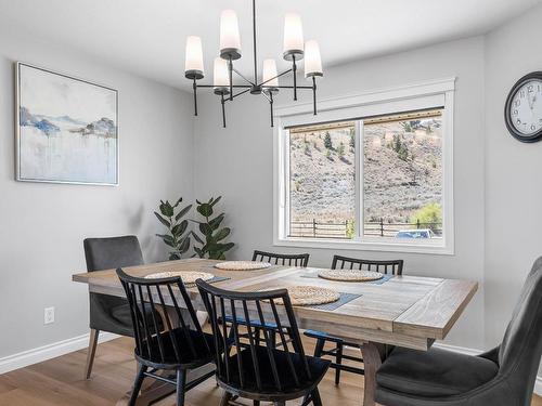 5852 Rodeo Drive, Kamloops, BC - Indoor Photo Showing Dining Room