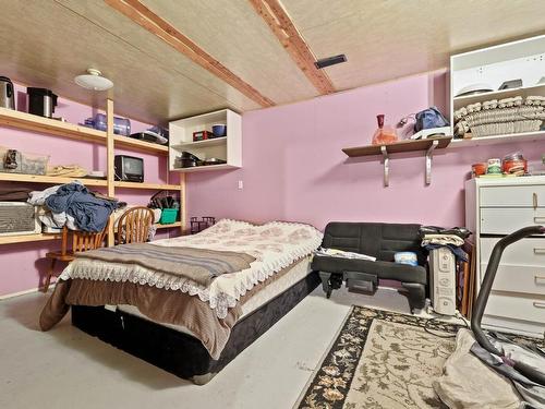 361 Robson Street, Clearwater, BC - Indoor Photo Showing Bedroom