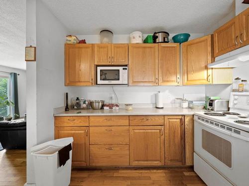 361 Robson Street, Clearwater, BC - Indoor Photo Showing Kitchen