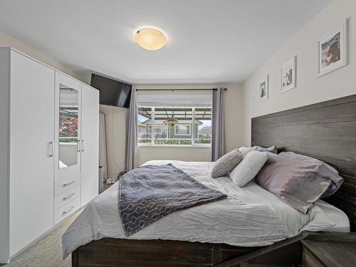 131-8800 Dallas Drive, Kamloops, BC - Indoor Photo Showing Bedroom