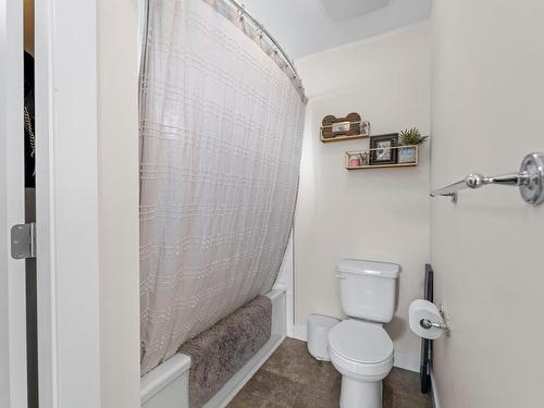 131-8800 Dallas Drive, Kamloops, BC - Indoor Photo Showing Bathroom