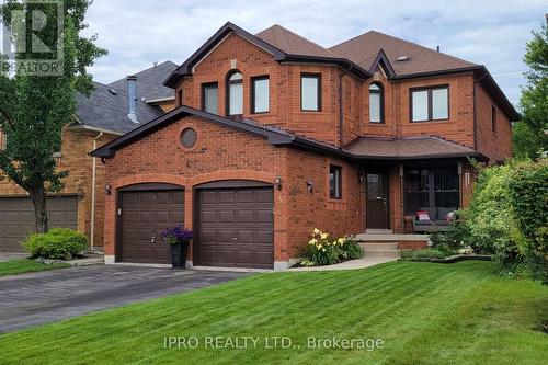 5 Chatsworth Crescent, Hamilton (Waterdown), ON - Outdoor