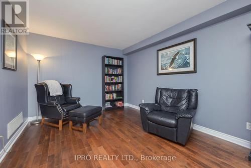 5 Chatsworth Crescent, Hamilton (Waterdown), ON - Indoor