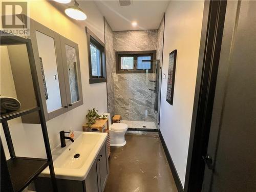 Main Washroom - 55 Hanlon Bay Road, Elgin, ON - Indoor Photo Showing Bathroom