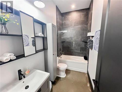 In-Law Ensuite - 55 Hanlon Bay Road, Elgin, ON - Indoor Photo Showing Bathroom