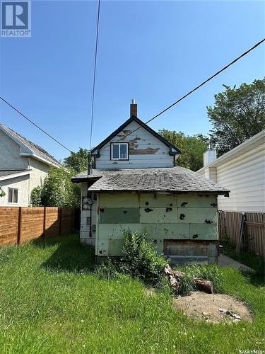 619 L Avenue S, Saskatoon, SK - Outdoor