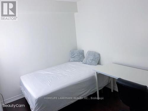 2409 - 386 Yonge Street, Toronto (Bay Street Corridor), ON - Indoor Photo Showing Bedroom