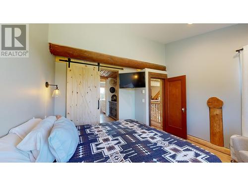 5289 Dawson Road, 100 Mile House, BC - Indoor Photo Showing Bedroom