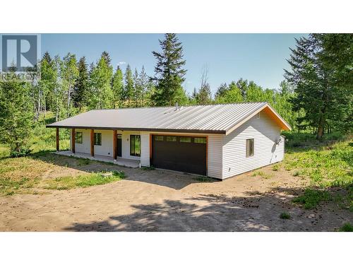 5289 Dawson Road, 100 Mile House, BC - Outdoor