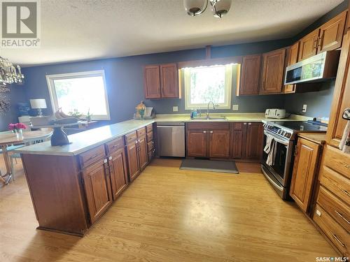 308 Keeler Street, Pangman, SK - Indoor Photo Showing Kitchen