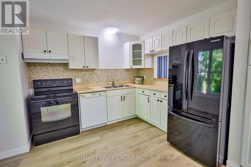 6 - 628 Wharncliffe Road S, London, ON - Indoor Photo Showing Kitchen With Double Sink