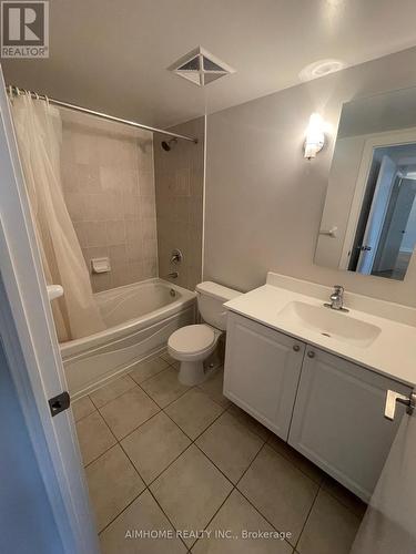 1615 - 238 Bonis Avenue, Toronto (Tam O'Shanter-Sullivan), ON - Indoor Photo Showing Bathroom