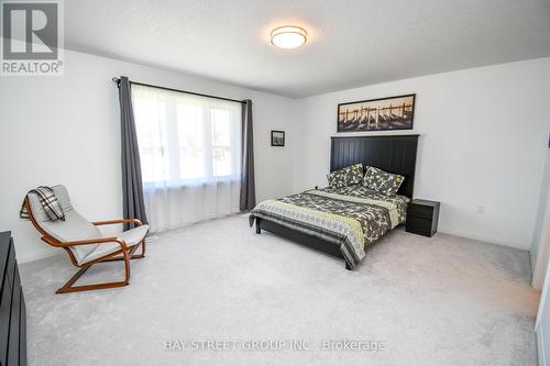 9 Copperhill Heights, Barrie (Painswick South), ON - Indoor Photo Showing Bedroom