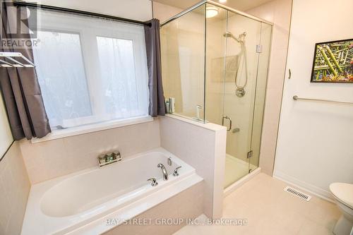 9 Copperhill Heights, Barrie (Painswick South), ON - Indoor Photo Showing Bathroom