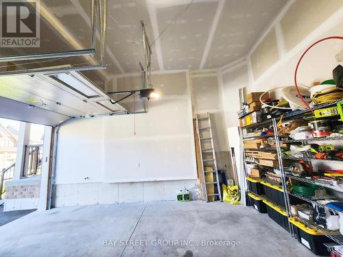 9 Copperhill Heights, Barrie (Painswick South), ON - Indoor Photo Showing Garage