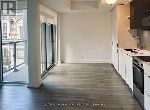 314 - 6 Parkwood Avenue, Toronto (Casa Loma), ON - Indoor Photo Showing Kitchen