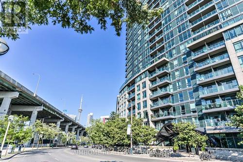 719 - 231 Fort York Boulevard, Toronto (Waterfront Communities), ON - Outdoor With Facade