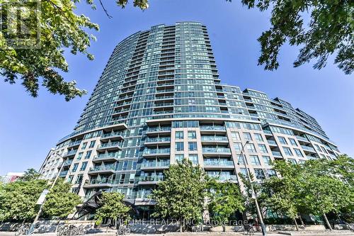 719 - 231 Fort York Boulevard, Toronto (Waterfront Communities), ON - Outdoor With Facade