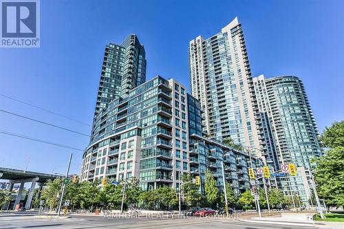 719 - 231 Fort York Boulevard, Toronto (Waterfront Communities), ON - Outdoor With Facade