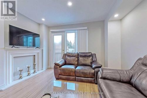 80 - 1775 Valley Farm Road, Pickering (Town Centre), ON - Indoor Photo Showing Living Room With Fireplace