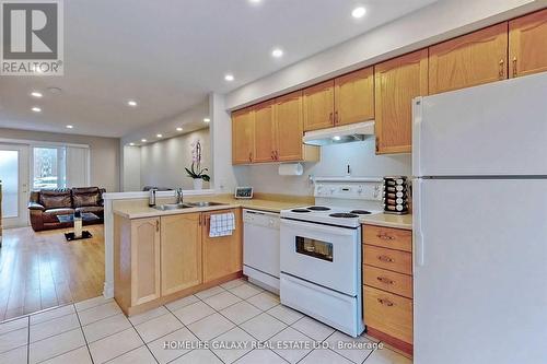 80 - 1775 Valley Farm Road, Pickering (Town Centre), ON - Indoor Photo Showing Kitchen With Double Sink