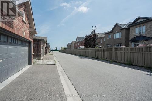 126 Barons Street, Vaughan (Kleinburg), ON - Outdoor