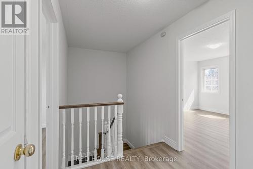 2447 Wooden Hill Circle, Oakville (West Oak Trails), ON - Indoor Photo Showing Other Room