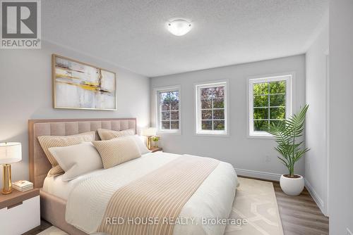 2447 Wooden Hill Circle, Oakville (West Oak Trails), ON - Indoor Photo Showing Bedroom