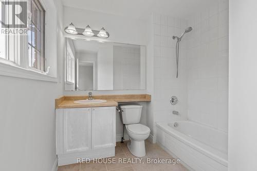 2447 Wooden Hill Circle, Oakville (West Oak Trails), ON - Indoor Photo Showing Bathroom