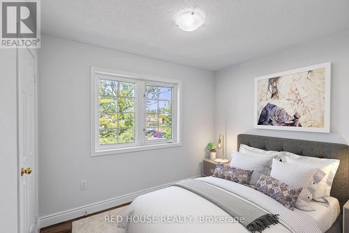 2447 Wooden Hill Circle, Oakville (West Oak Trails), ON - Indoor Photo Showing Bedroom