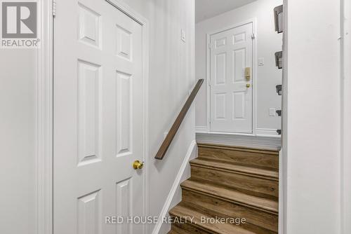 2447 Wooden Hill Circle, Oakville (West Oak Trails), ON - Indoor Photo Showing Other Room