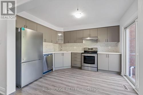 2447 Wooden Hill Circle, Oakville (West Oak Trails), ON - Indoor Photo Showing Kitchen