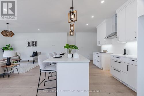 141 Greene Street, South Huron (Exeter), ON - Indoor Photo Showing Kitchen With Upgraded Kitchen