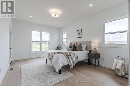 141 Greene Street, South Huron (Exeter), ON - Indoor Photo Showing Bedroom