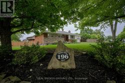 196 GROVE PARK DRIVE  Burlington (Lasalle), ON L7T 2H3