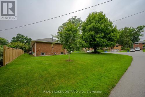 196 Grove Park Drive, Burlington (Lasalle), ON - Outdoor